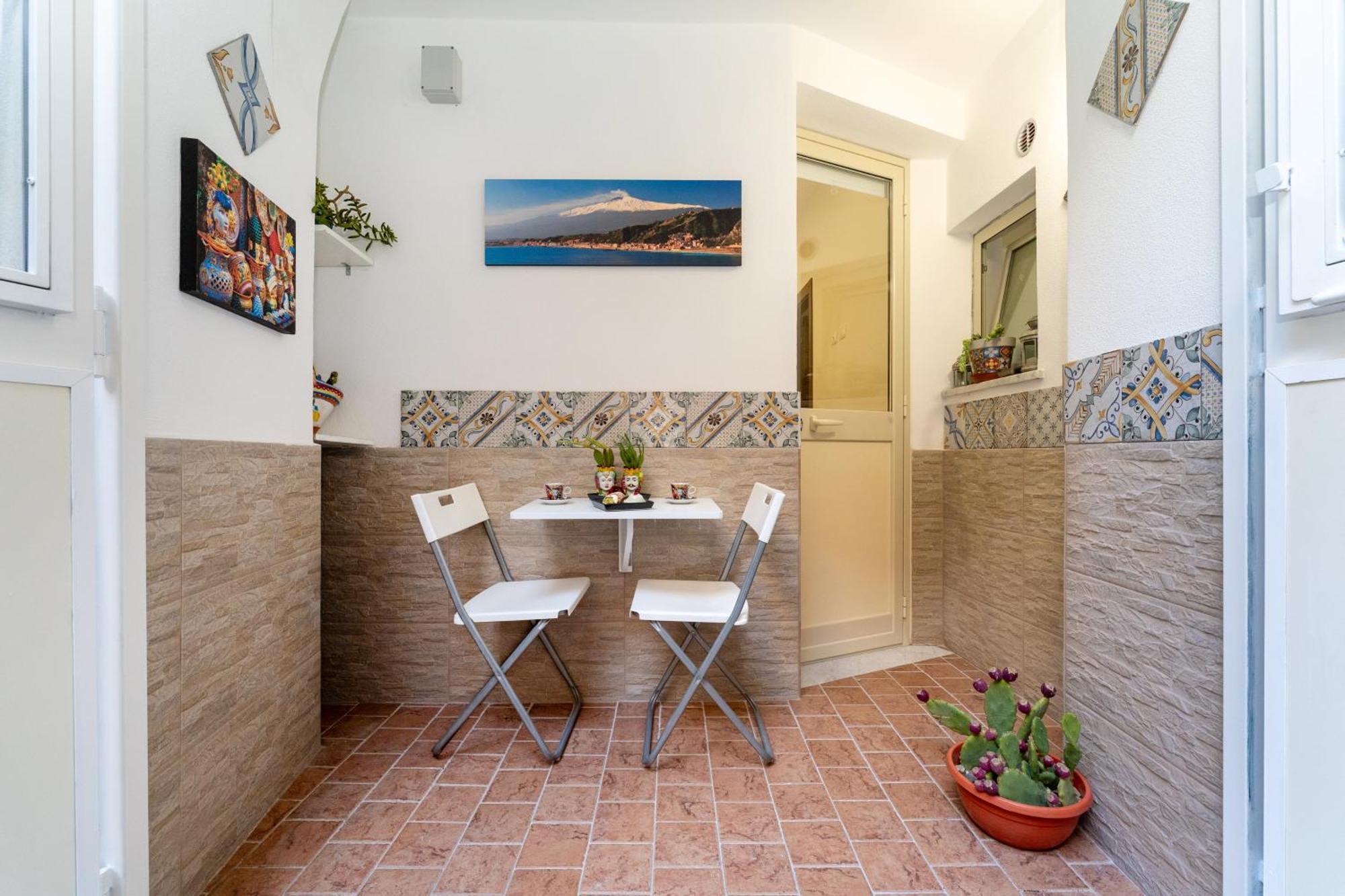 Catania Easy Center Home Exterior photo